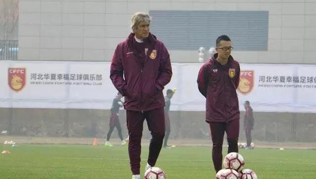 电影频道开启直播季 2024-07-17 夏日热浪来临，同样开启火热状态的，还有渐入佳境的暑期电影市场。