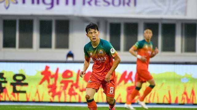 《全知读者视角》合作李敏镐Jisoo2024-01-24 安孝燮首触电!