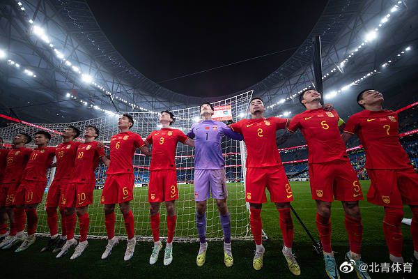 当天电影界人士金东虎、演员林河龙、高京表、金基邦、金贤宇、金瑞亨、金正泰、延政勋、刘延锡、朴重勋、金慧珍 史蒂夫·卡瑞尔留名星光大道 高斯林法瑞尔等助阵 2016-01-07 美国当地时间1月6日，史蒂夫·卡瑞尔(SteveCarell)留名星光大道。
