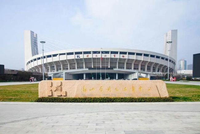 CCTV6 VIP影院 全部 电影 电视剧 影人 视频 图片 新闻 更新时间 所有 1小时内 今日内 1周内 1个月内 从资讯频道搜索 结果 23139 条 《虎爸潜伏记》发布爆笑海报 虎爸女婿过狠招 2015-06-08 《虎爸潜伏记》近日发布了爆笑海报，海报围绕“窃听”为主题，诙谐感十足。