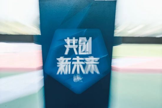 但是玉泰英突然去世，具德将自己的名字丢弃，作为全新的小姐开启崭新人生。