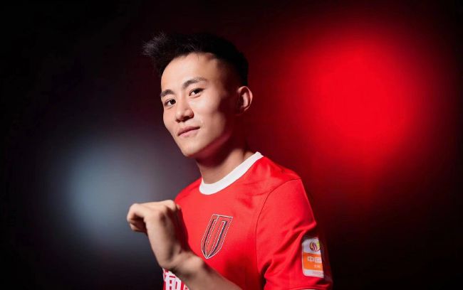 李栋旭、李光洙成离婚男 李主傧加盟《离婚保险》 2024-07-10 日前，tvN新剧《离婚保险》官宣，由《尚衣院》《杀戮罗曼史》李元锡执导，《御史与祚怡》李载允编剧执笔，李栋旭、李光洙、李主傧主演。