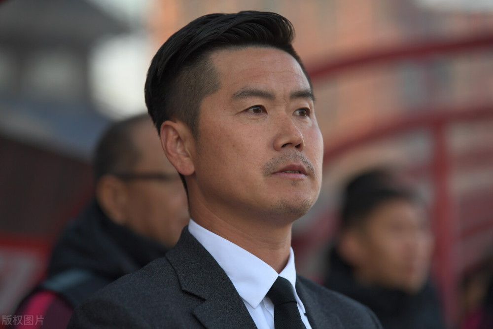 格伦·克洛斯、莎拉·保罗森、泰亚娜·泰勒、金·卡戴珊、妮... 法鲨归来！