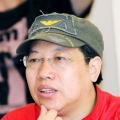 4月3日22:20，电影频道为您播出的人物传记电影《巴尼的人生》，讲述的却是贴近每一 谢霆锋的电影传奇：一个男人的狗血与重生 2011-07-04 陷入了扑朔迷离的离婚大战。