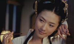 尤茜的“污蔑”并非恶意，而是失去女儿后的情绪宣泄；叶攀的追寻真相，是对职业理想的坚持；而李悦的牺牲，则是人性光辉的体现。
